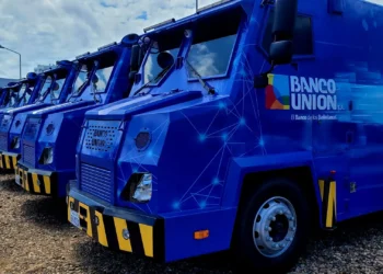  Banco Unión renueva su flota de agencias móviles “SARIRI”