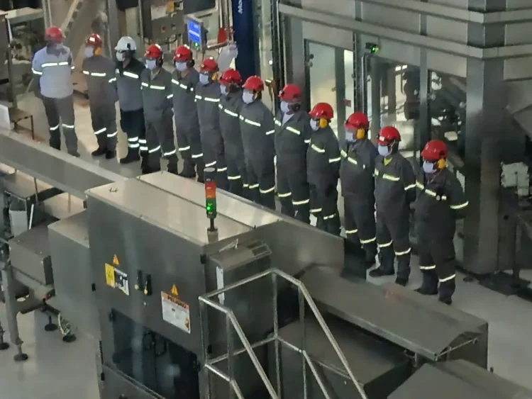 Embol inaugura sistema de energía solar en su planta de El Alto y continúa fortaleciendo su estrategia de sostenibilidad