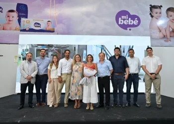 Pañales Mi Bebé fortalece su compromiso social junto a la Primera Dama
