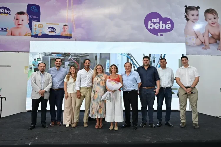 Pañales Mi Bebé fortalece su compromiso social junto a la Primera Dama