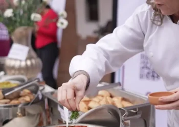 En Sucre 40 establecimientos gastronómicos trabajan para obtener certificación de calidad