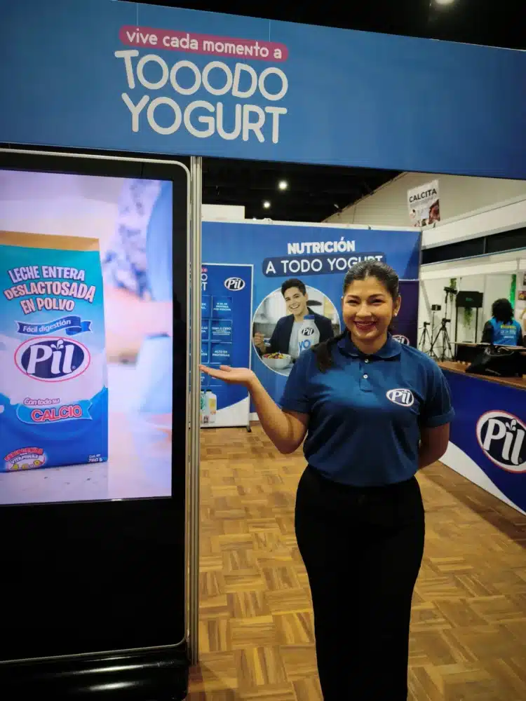 PIL Bolivia participa de Expoleche con experiencia interactiva