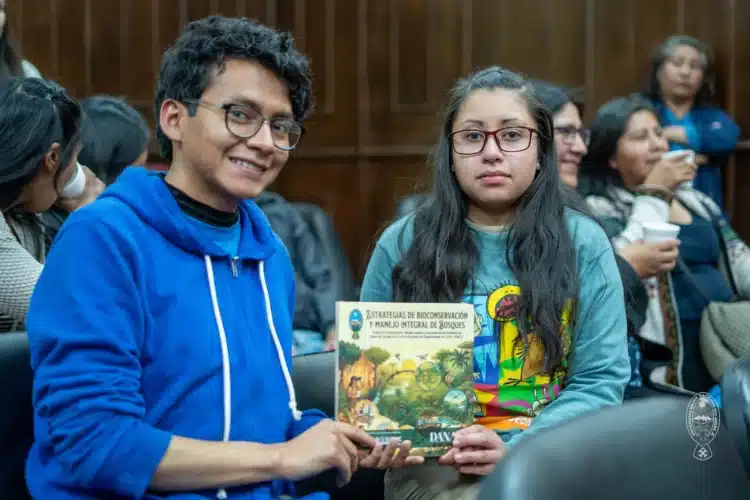 La UMSA y FONABOSQUE presentan libro Estrategias de Bioconservación y Manejo Integral de Bosques