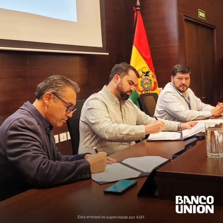 Banco unión y fundación alemana fortalecen alianza para impulsar la educación financiera en Bolivia
