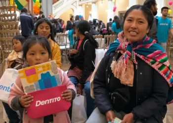 Alicorp y Dento entregaron kits de higiene oral a niñas y niños de hogares de La Paz