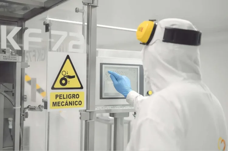 Industria farmacéutica responsable: Corporación COFAR como referente en salud y eficiencia energética