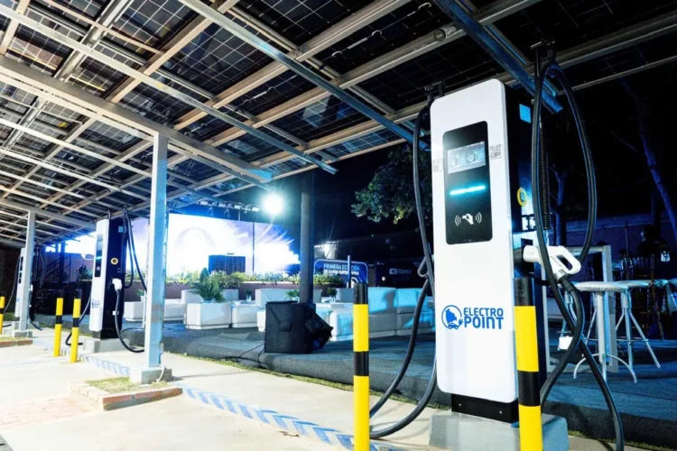 Huawei y DMC inauguran la primera estación eléctrica vehicular con tecnología integral Huawei en Latinoamérica
