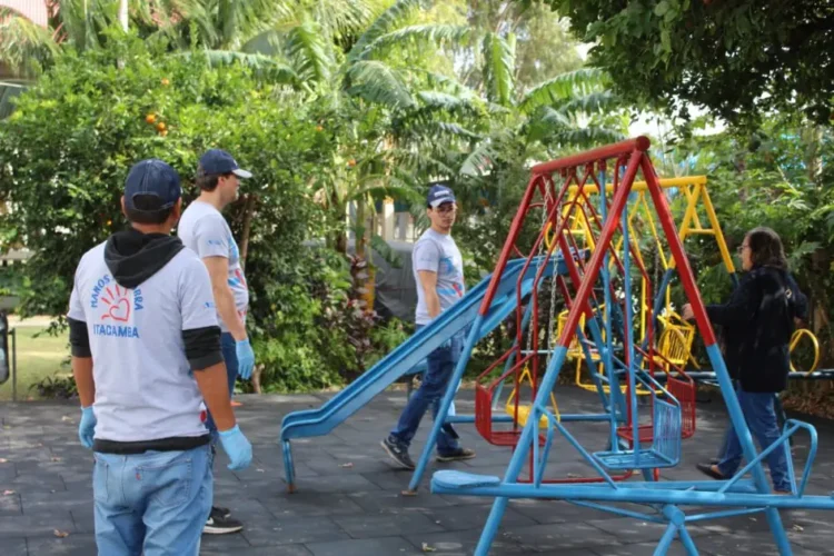 Itacamba puso “Manos a la Obra» para transformar área de juegos de FUSINDO