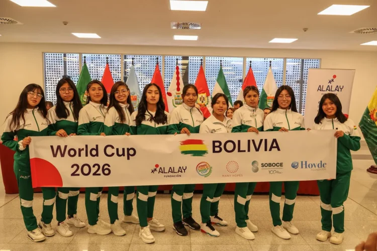 SOBOCE apoya a la selección femenina de la Fundación Alalay que participará “street child world cup”.