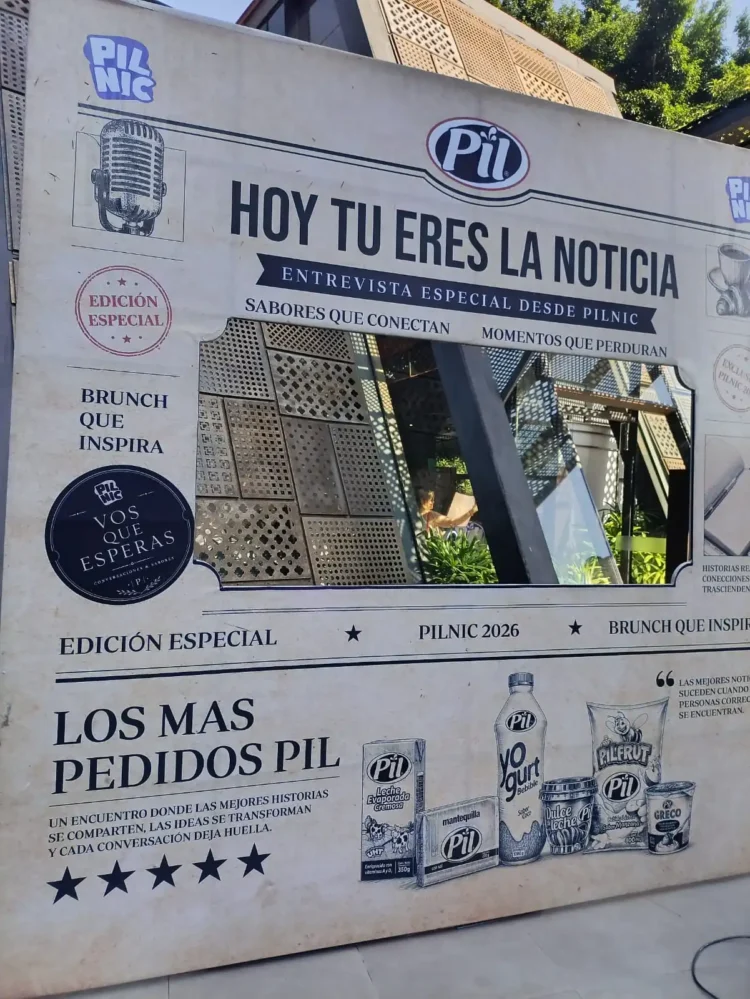 PIL Bolivia celebra el mes del periodismo con un conversatorio sobre inteligencia artificial