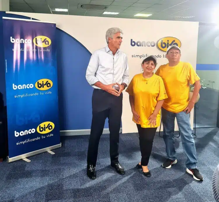 Banco BISA entrega los primeros premios de su campaña para vivir el Mundial FIFA 2026