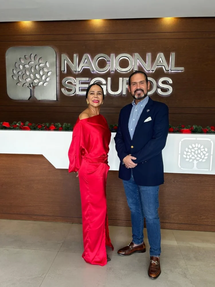 Merco reconoce liderazgo de José Luis Camacho Miserendino y Nadia Eid del Grupo Empresarial Nacional Vida