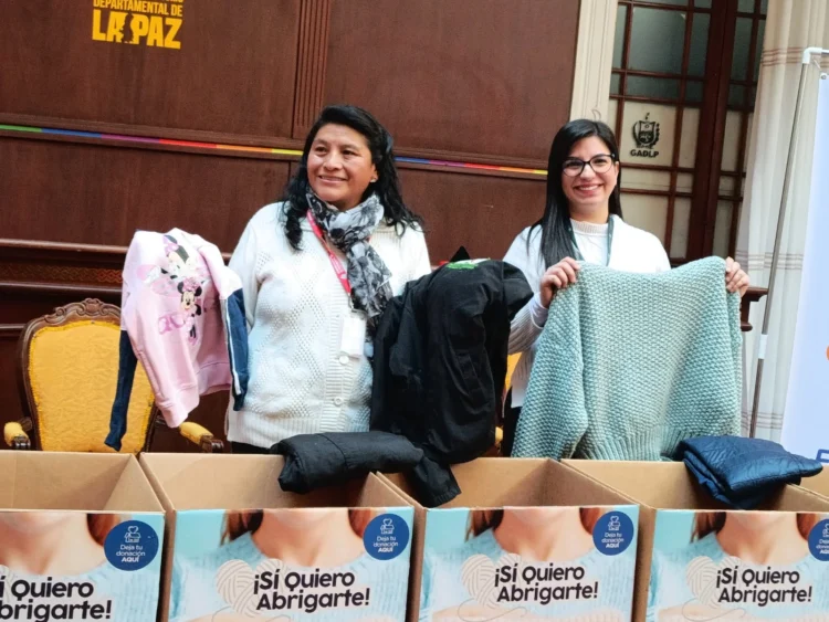 Farmacorp lanza la campaña “Sí Quiero Abrigarte 2026” en La Paz junto a la Gobernación
