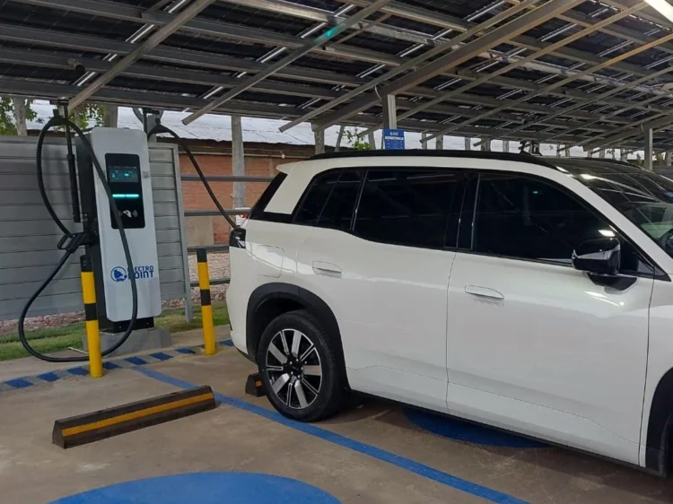Huawei impulsa la infraestructura para acompañar el crecimiento de la movilidad eléctrica en Bolivia