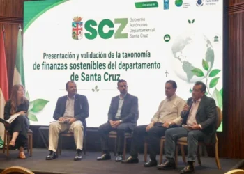 Gobernación de Santa Cruz presenta la taxonomía de finanzas sostenibles del departamento