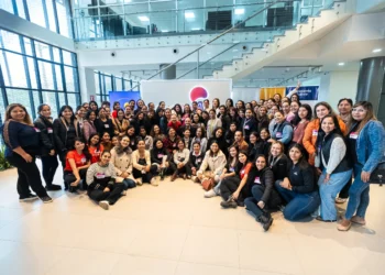 284 mujeres de 3 ciudades iniciaron su proceso de crecimiento empresarial a través de Track Mujeres 2026