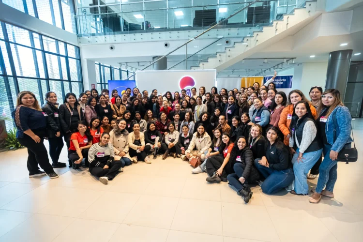 284 mujeres de 3 ciudades iniciaron su proceso de crecimiento empresarial a través de Track Mujeres 2026