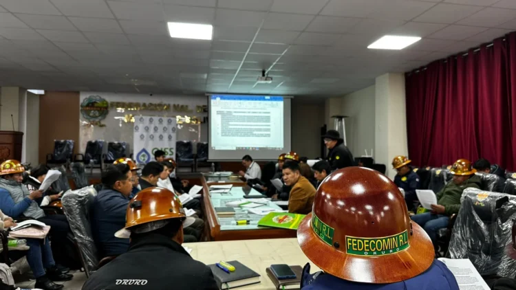 Actualización del Código de Seguridad Social de Corto Plazo avanza con participación de FENCOMIN