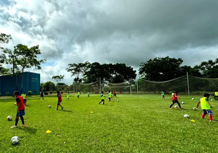 ENDE promueve la práctica deportiva y la formación en valores de niños y jóvenes