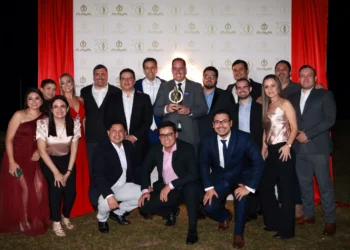 ENTEL es reconocida por su innovación y liderazgo en telecomunicaciones en los premios MAYA 2026