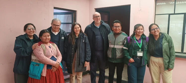 PIL Bolivia, para contribuir al fortalecimiento de este Centro de Acopio Recicbol de El Alto apoyará con una peletizadora.