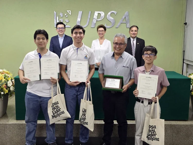 UPSA y CAINCO entregan becas a 10 bachilleres destacados del Concurso Bachiller UPSA-CAINCO 2026
