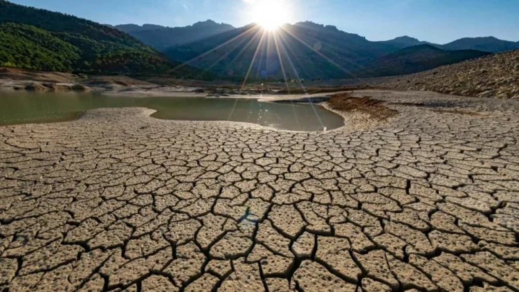 Climatólogo ecuatoriano sostiene que “El planeta en el que nosotros nacimos ya no existe”