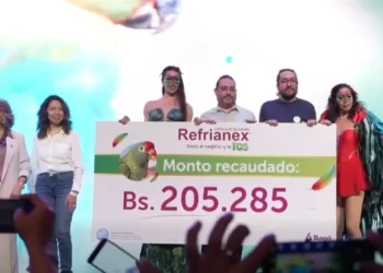 Laboratorios Bagó impulsa la transformación del sector farmacéutico y la conservación de la Paraba Frente Roja