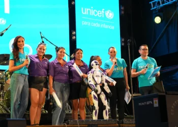 Conectamos oportunidades: ENTEL junto a UNICEF impulsaron la Teletón 2026