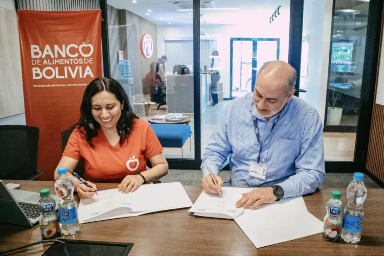 Pil Bolivia renueva alianza con el Banco de Alimentos para apoyar a familias vulnerables