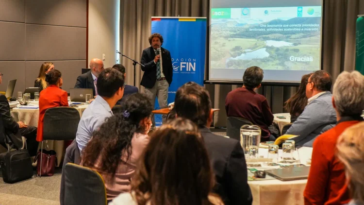 Gobierno inicia la elaboración de la taxonomía de finanzas sostenibles para el sector energético
