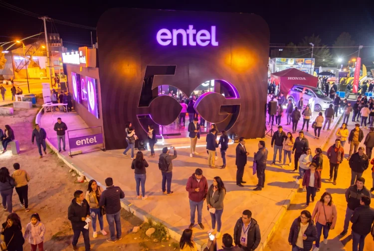 ENTEL promueve un Oruro más integrado, tecnológico y con oportunidades para todos sus habitantes a través de su participación en la EXPOTECO