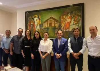 Gobernación de Santa Cruz respalda la iniciativa privada del Proyecto Ñemopeteï para impulsar la integración regional